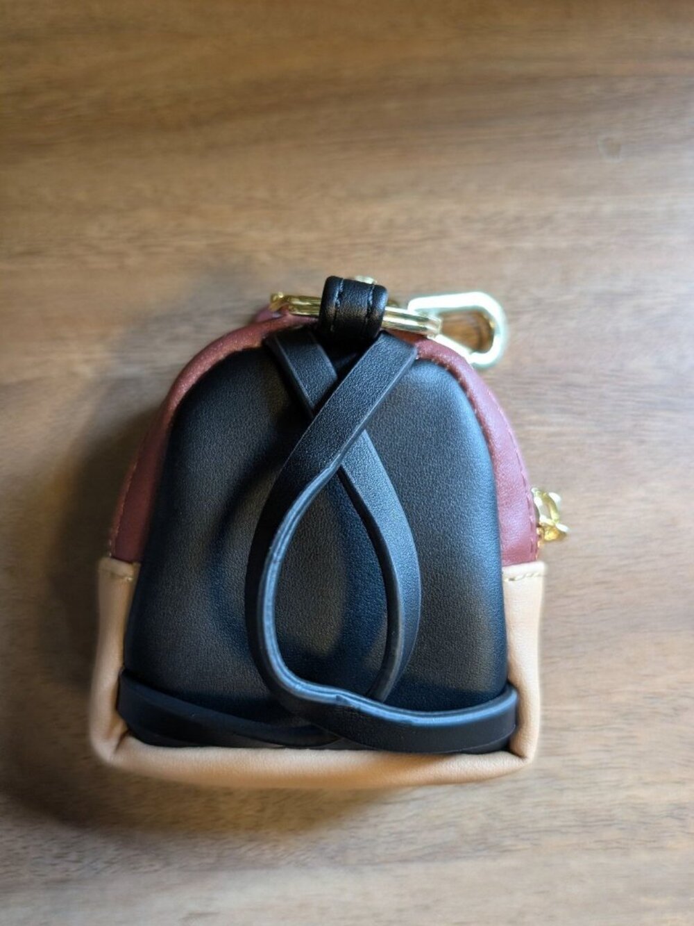 Looney Tunes, Tasmanian devil Taz , mystery loungefly Mini backpack keychain - Picture 6 of 9